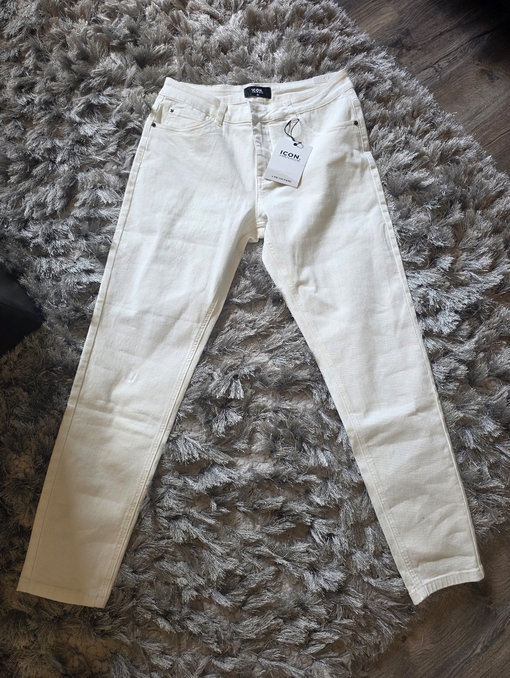 NWT ICON Off-White Slim Men’s Jean Sz 32